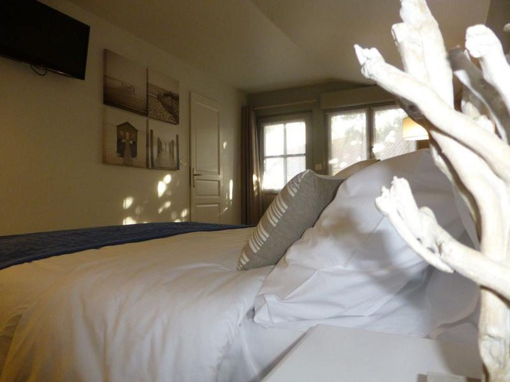 Le Clos Du Miroir Courset Номер фото